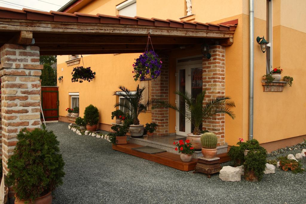 La Villa Pergola St. Gotthard Exterior foto